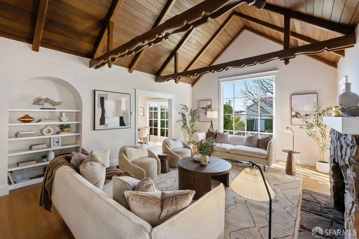 Detail Gallery Image 3 of 50 For 333 San Benito Way, San Francisco,  CA 94127 - 4 Beds | 3 Baths