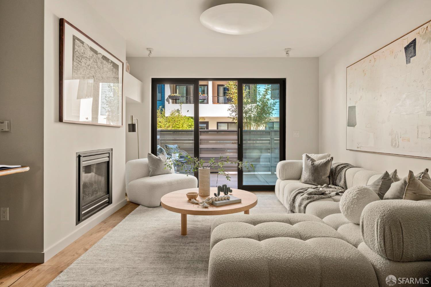 Photo #5: 426111637 Listing: Photo #5