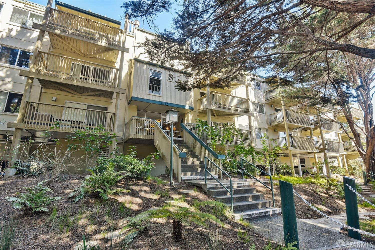 Detail Gallery Image 37 of 44 For 377 Mandarin Dr #105,  Daly City,  CA 94015 - 1 Beds | 1 Baths