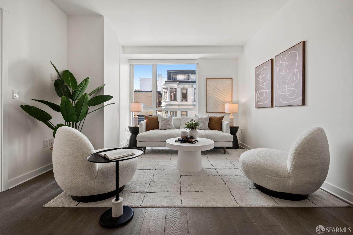 Front Image Thumbnail for SF426109343