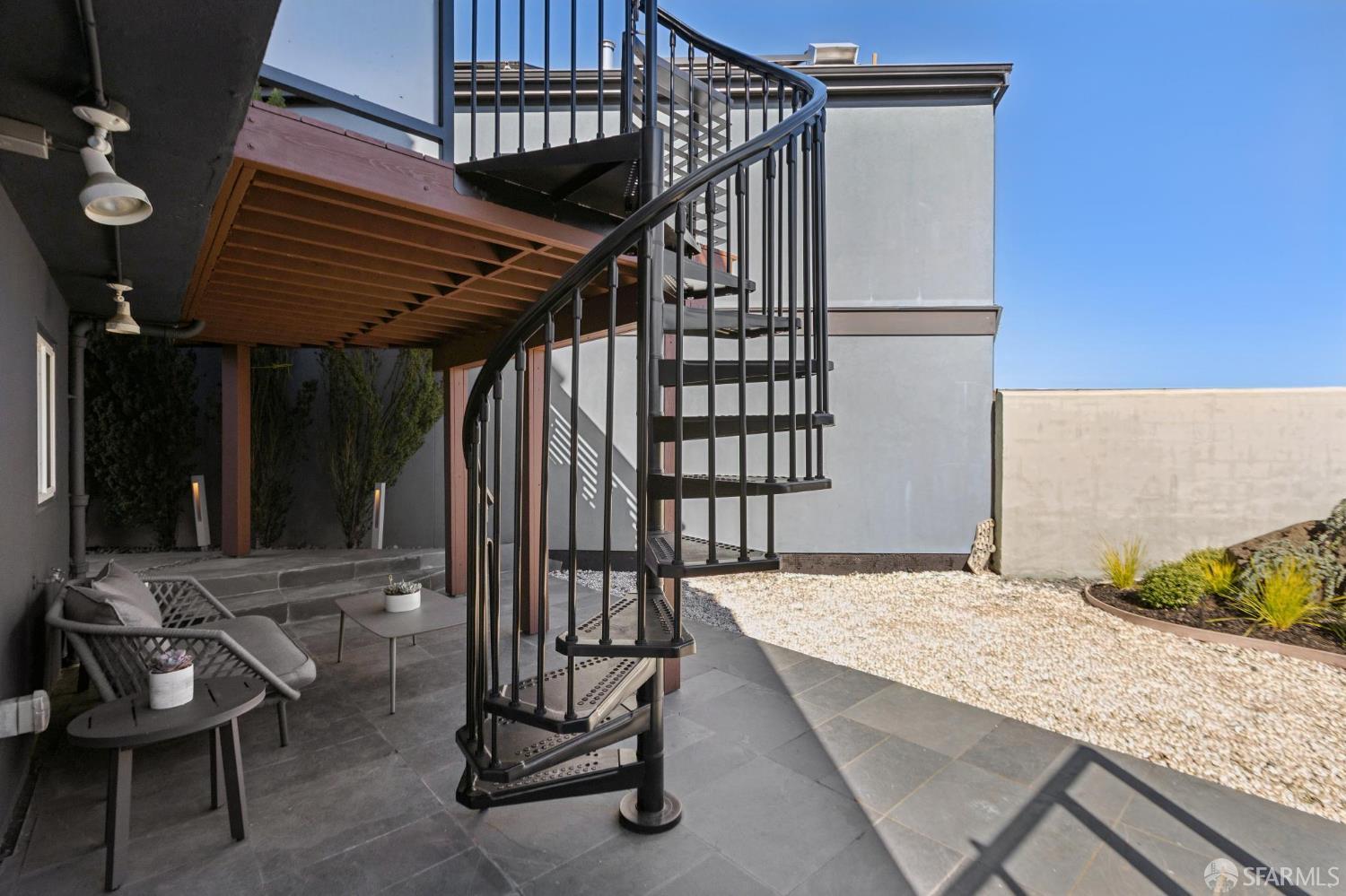 Detail Gallery Image 46 of 53 For 190 Rutledge St, San Francisco,  CA 94110 - 3 Beds | 3 Baths