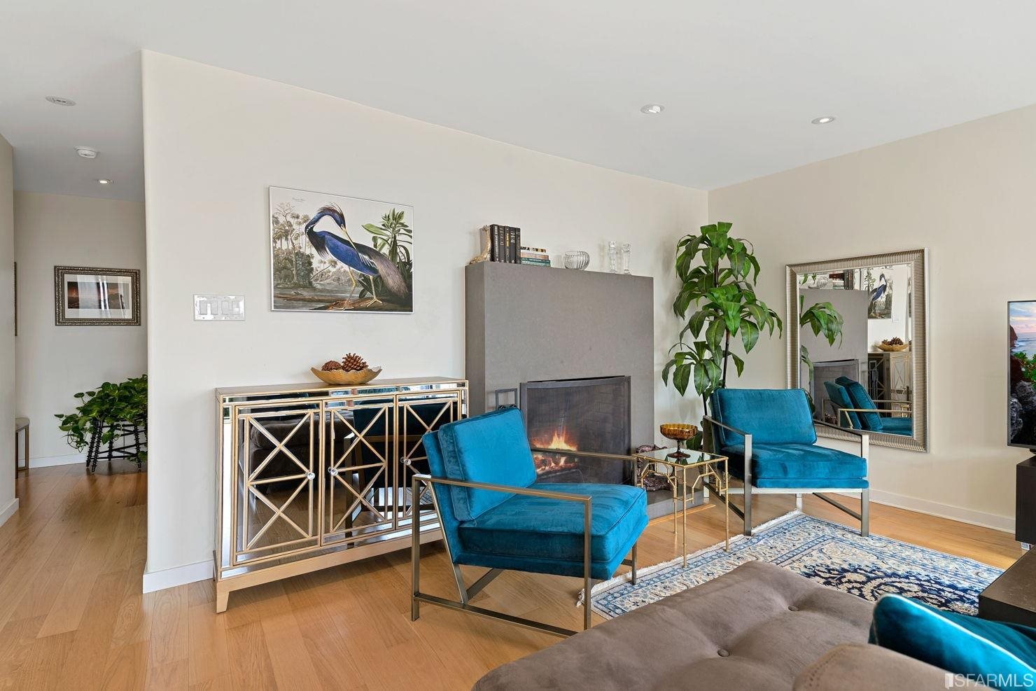 Photo #4: 426111749 Listing: Photo #4