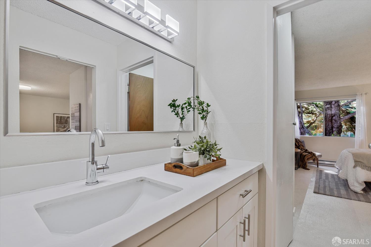 Detail Gallery Image 18 of 44 For 377 Mandarin Dr #105,  Daly City,  CA 94015 - 1 Beds | 1 Baths