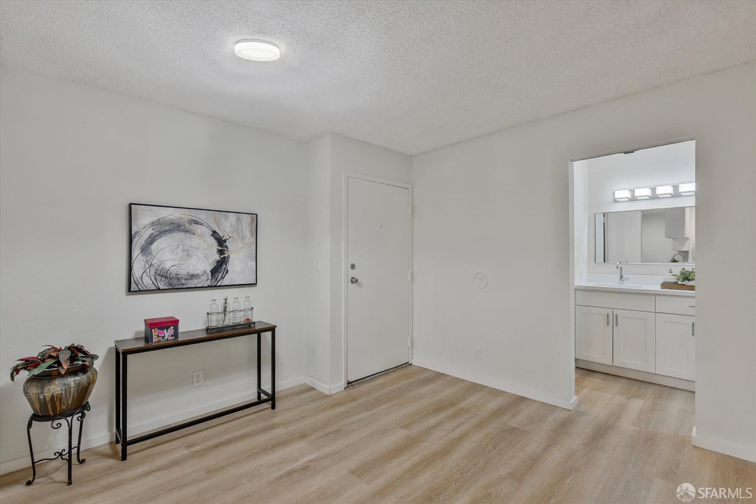 Detail Gallery Image 14 of 44 For 377 Mandarin Dr #105,  Daly City,  CA 94015 - 1 Beds | 1 Baths