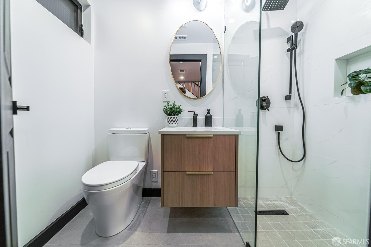 Detail Gallery Image 35 of 85 For 165 Valparaiso St, San Francisco,  CA 94133 - 4 Beds | 3 Baths