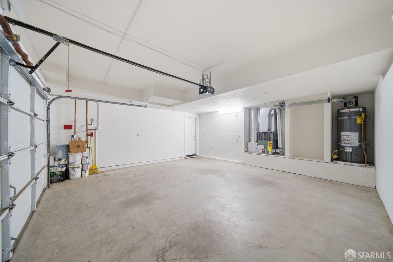 Detail Gallery Image 3 of 40 For 962 Martin Trl, Daly City,  CA 94014 - 4 Beds | 3 Baths