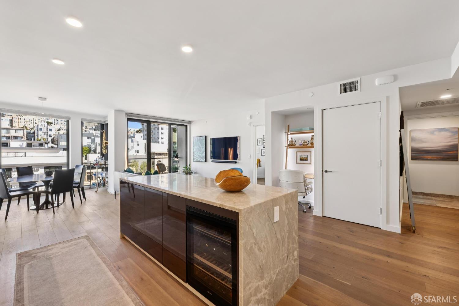 Detail Gallery Image 8 of 45 For 2525 Van Ness Ave #604,  San Francisco,  CA 94109 - 2 Beds | 2/1 Baths