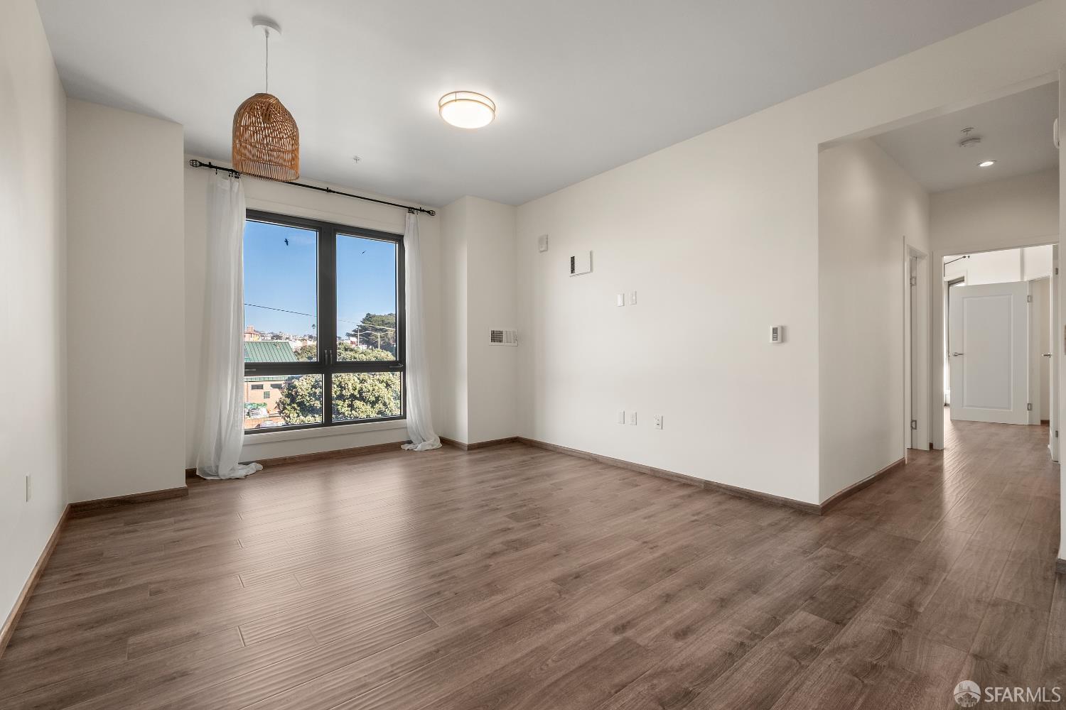 Detail Gallery Image 16 of 63 For 3535 Wawona St #311,  San Francisco,  CA 94116 - 2 Beds | 2 Baths