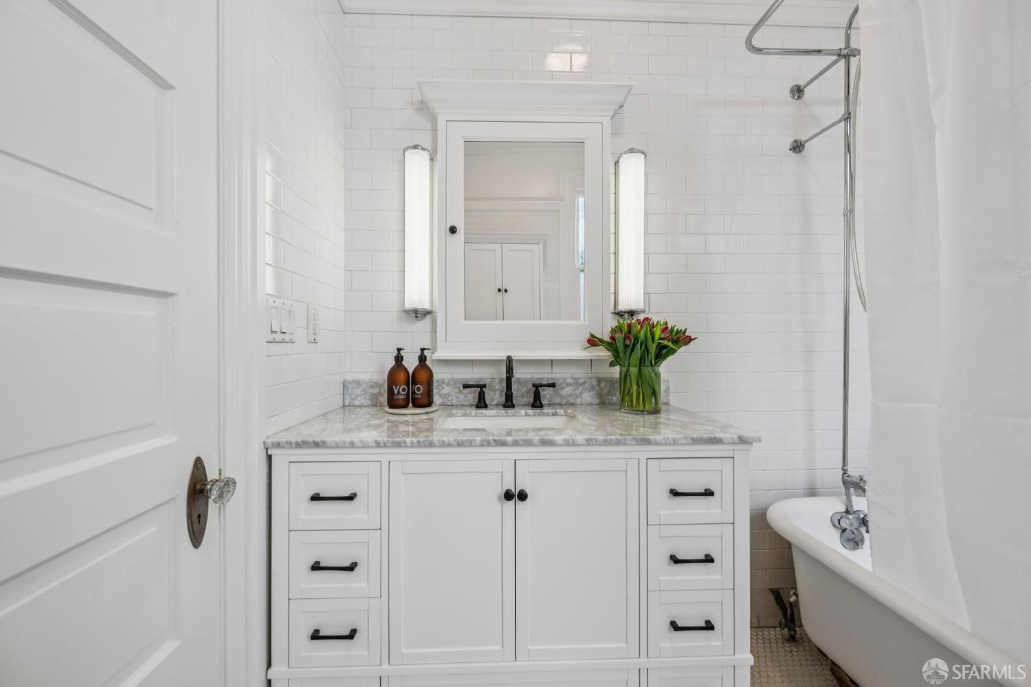 Detail Gallery Image 26 of 44 For 3640 17th St, San Francisco,  CA 94114 - – Beds | – Baths