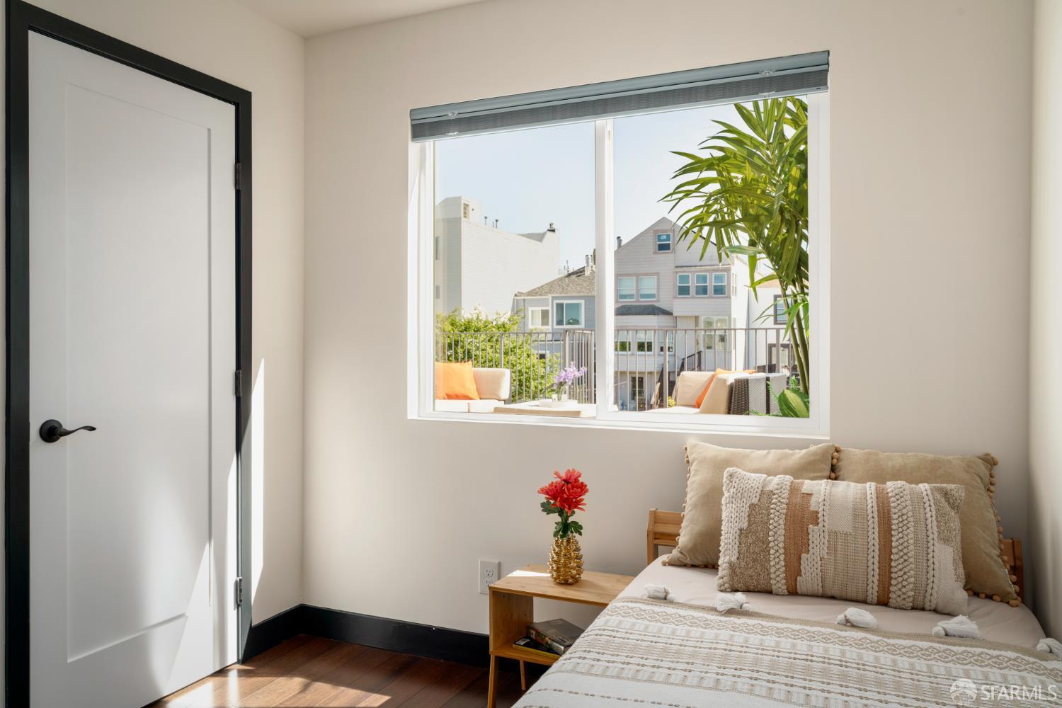 Detail Gallery Image 20 of 27 For 428 17th Ave, San Francisco,  CA 94121 - 2 Beds | 2 Baths