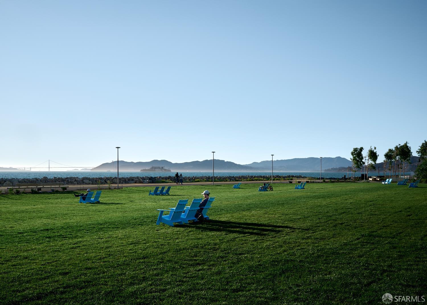 1 Bristol UNIT 201, San Francisco, CA, 94130