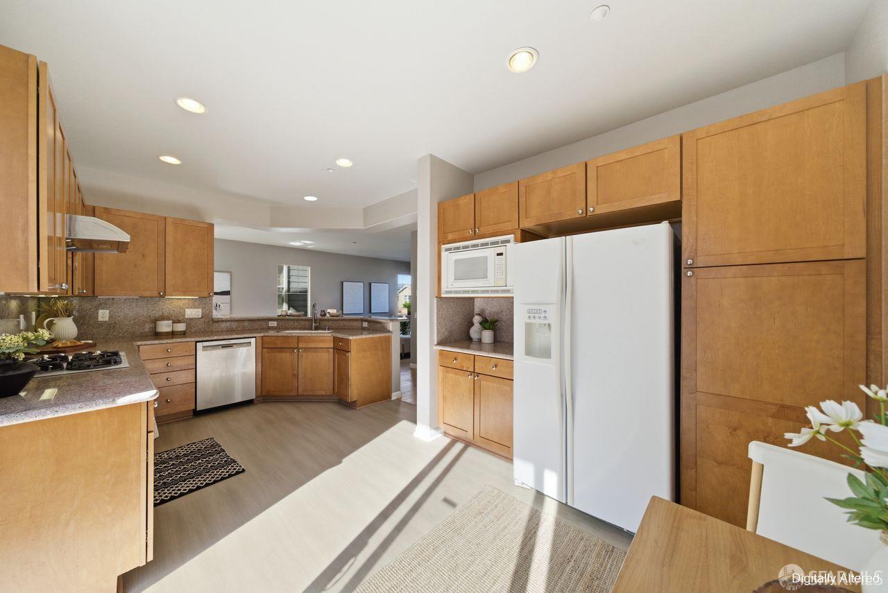 Detail Gallery Image 32 of 40 For 962 Martin Trl, Daly City,  CA 94014 - 4 Beds | 3 Baths