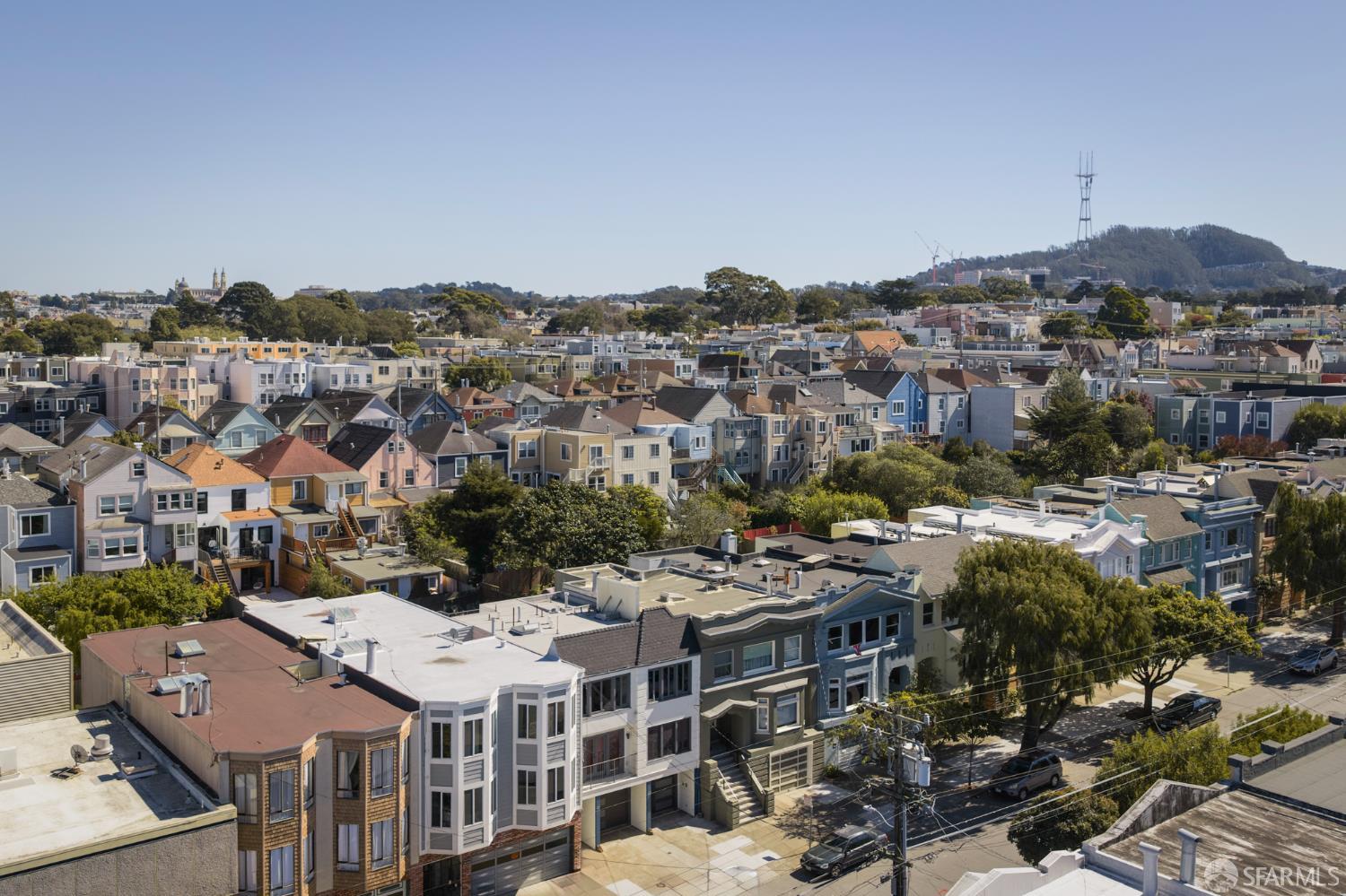 Detail Gallery Image 3 of 27 For 428 17th Ave, San Francisco,  CA 94121 - 2 Beds | 2 Baths