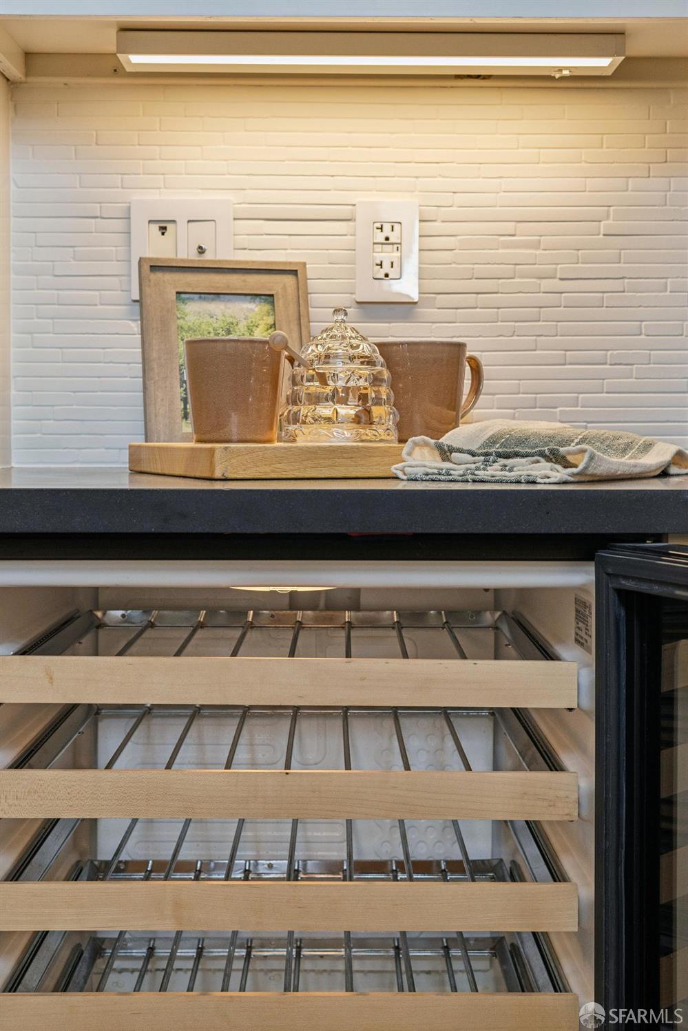 Detail Gallery Image 23 of 53 For 333 14th Ave, San Francisco,  CA 94118 - 3 Beds | 2/1 Baths