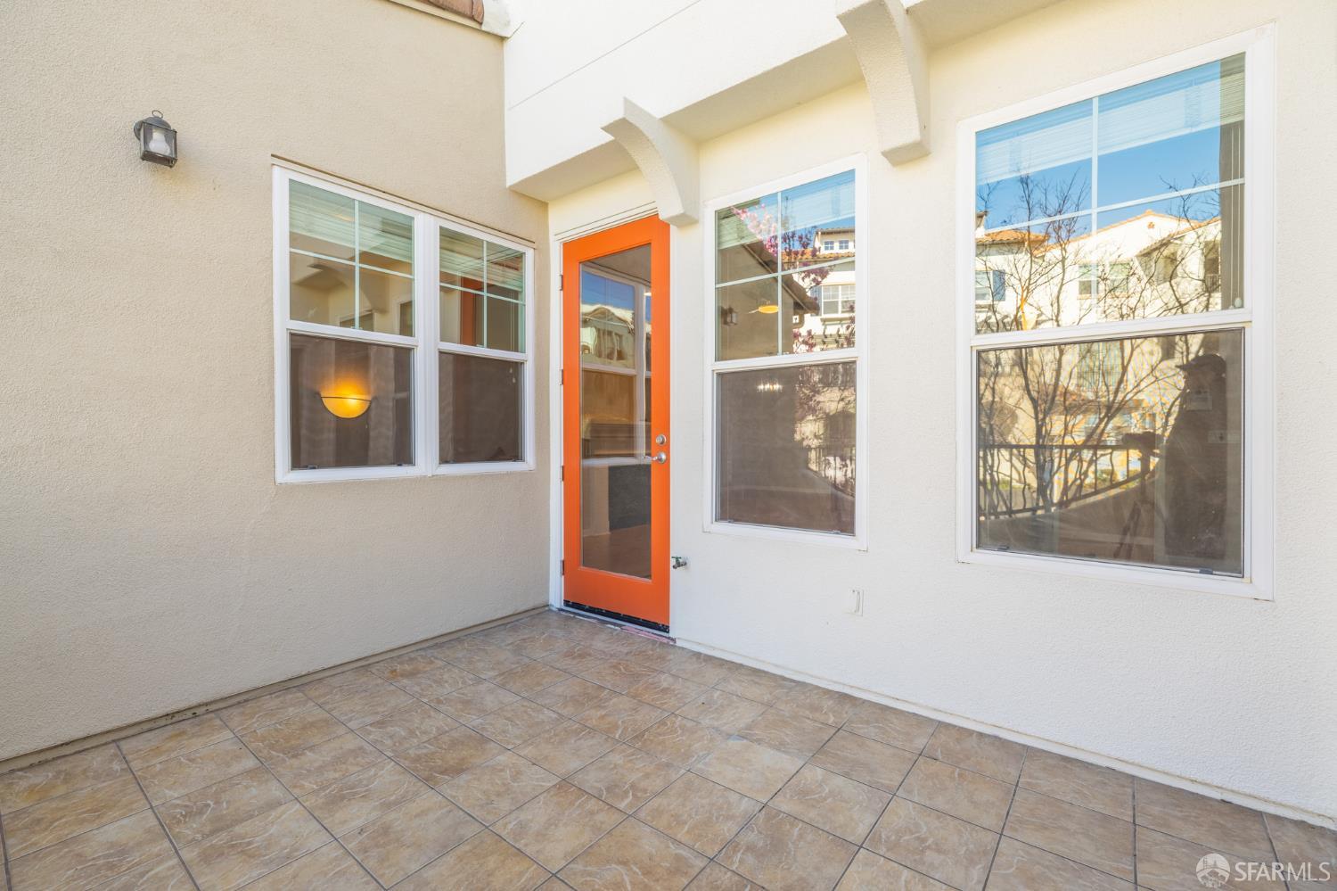 Detail Gallery Image 9 of 33 For 4138 Clarinbridge Cir, Dublin,  CA 94568 - 2 Beds | 2 Baths