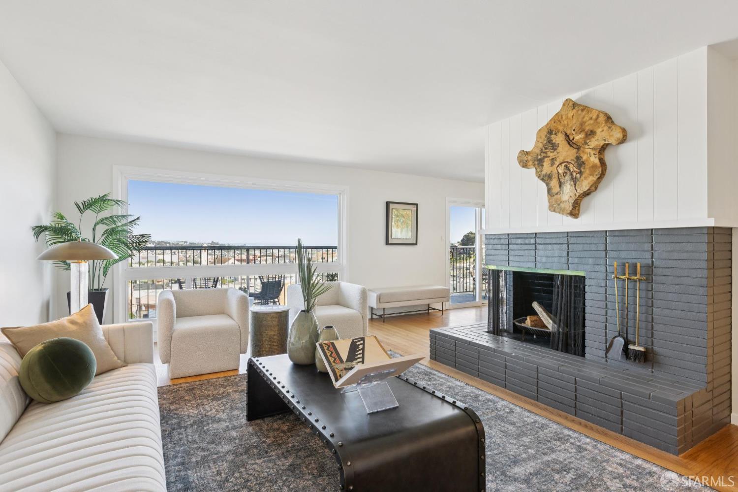 Detail Gallery Image 21 of 88 For 851 Bowdoin St, San Francisco,  CA 94134 - 4 Beds | 3 Baths