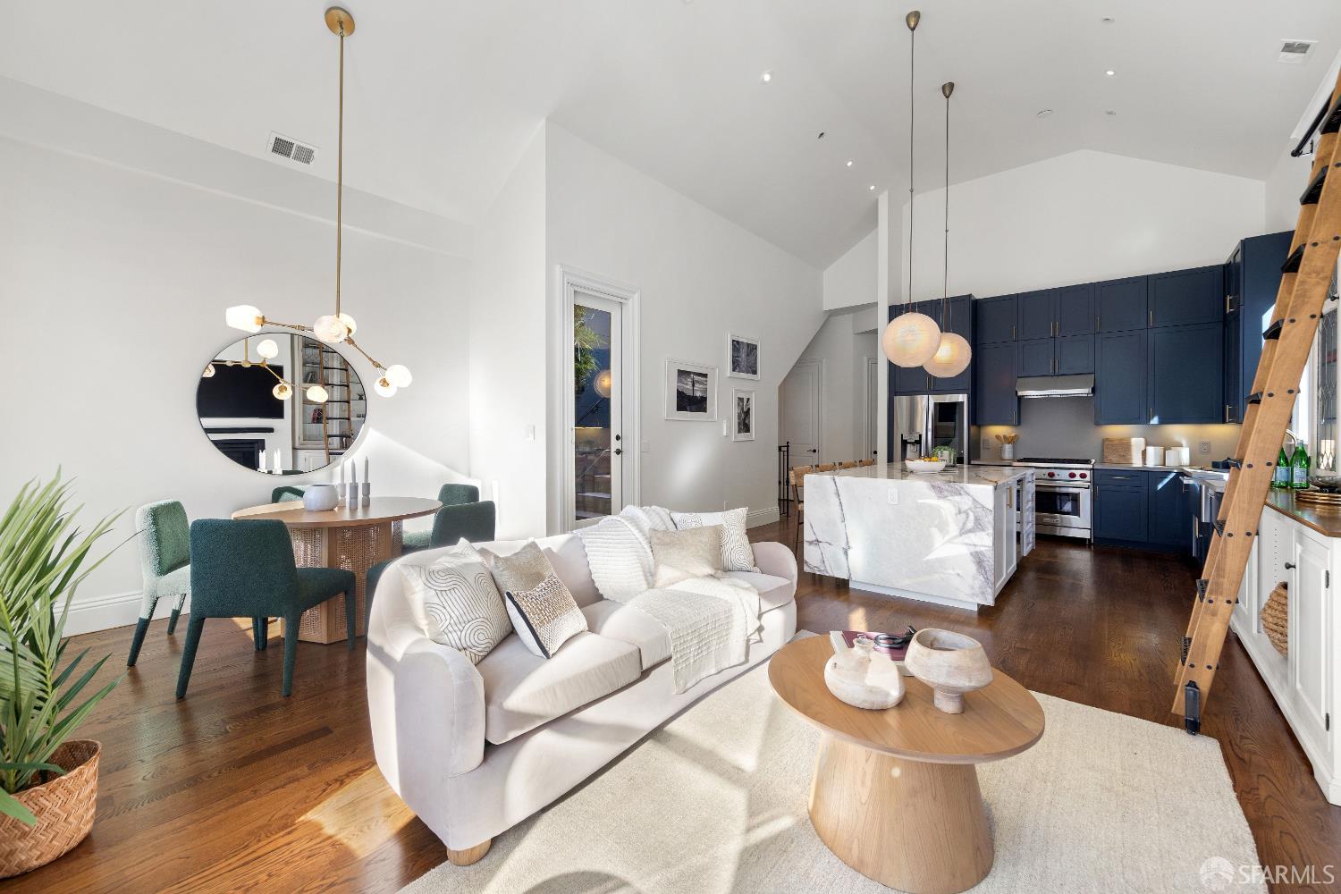 Photo #12: 426111715 Listing: Photo #12