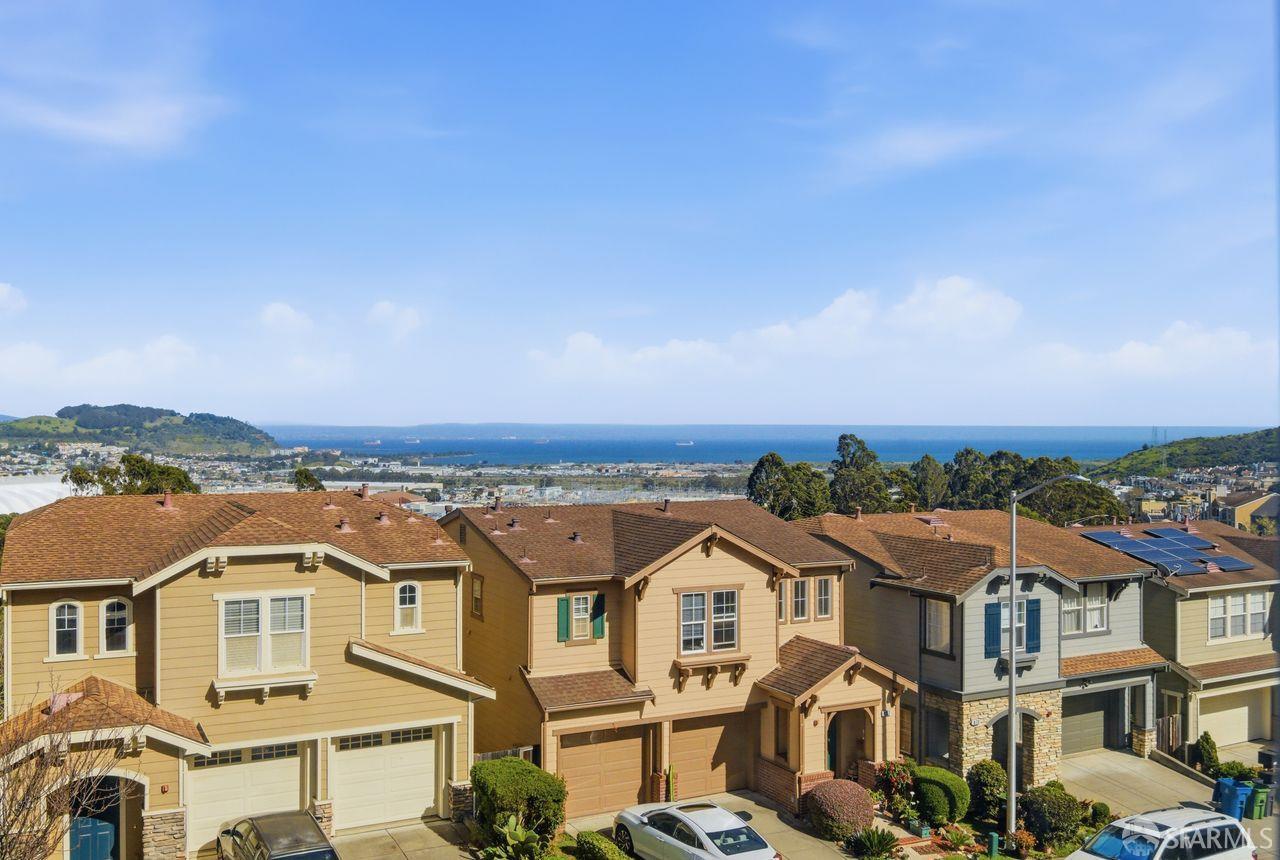 Detail Gallery Image 8 of 40 For 962 Martin Trl, Daly City,  CA 94014 - 4 Beds | 3 Baths