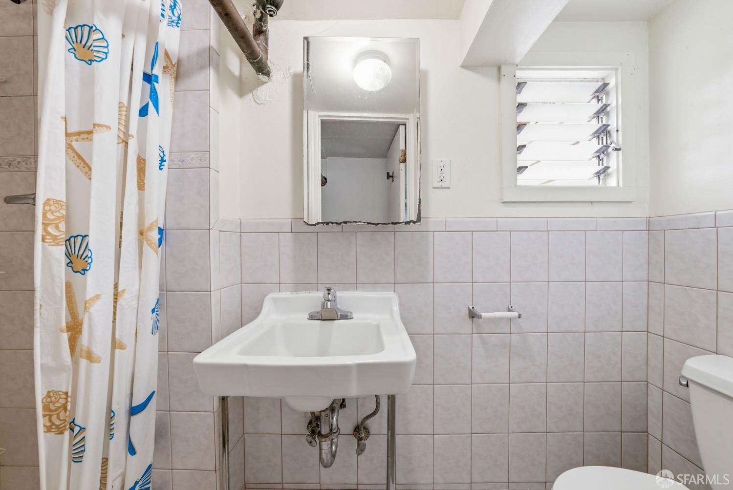 Detail Gallery Image 31 of 41 For 1835 18th Ave, San Francisco,  CA 94122 - 3 Beds | 1 Baths