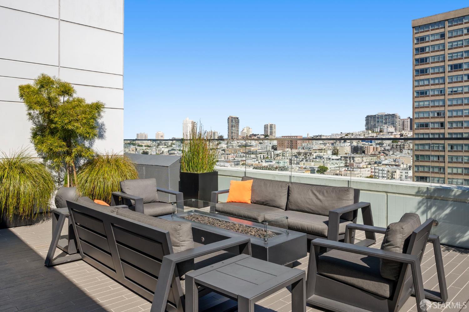 Detail Gallery Image 29 of 76 For 1688 Pine St #W409,  San Francisco,  CA 94109 - 1 Beds | 1 Baths