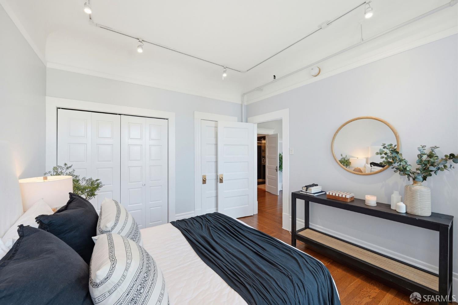 Photo #7: 426108134 Listing: Photo #7