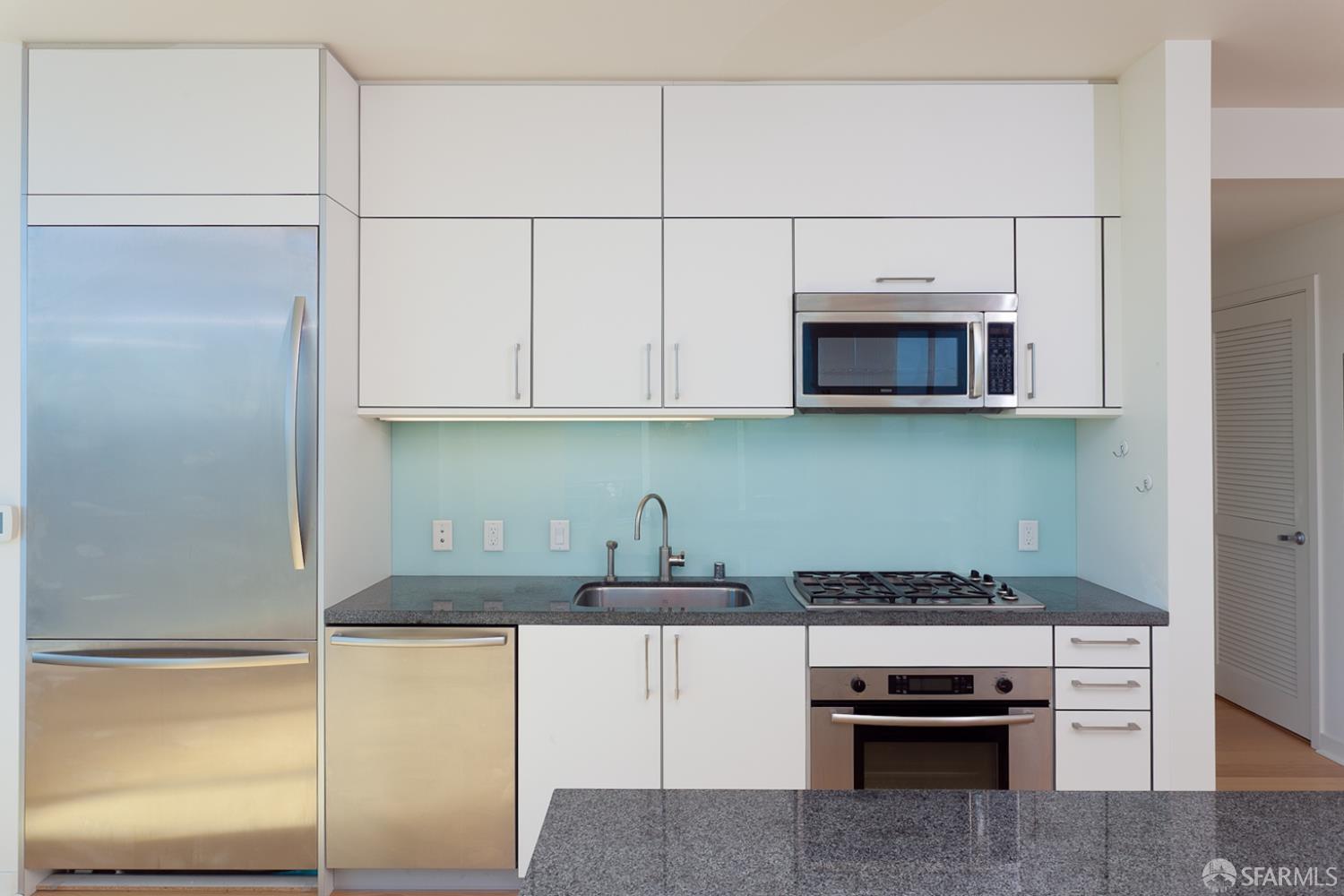 Detail Gallery Image 6 of 34 For 301 Main St 25f,  San Francisco,  CA 94105 - 2 Beds | 2 Baths