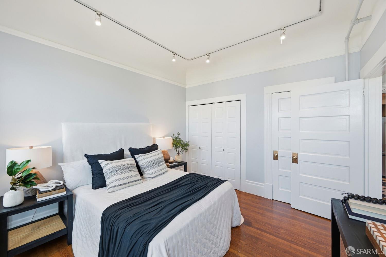 Photo #6: 426108134 Listing: Photo #6