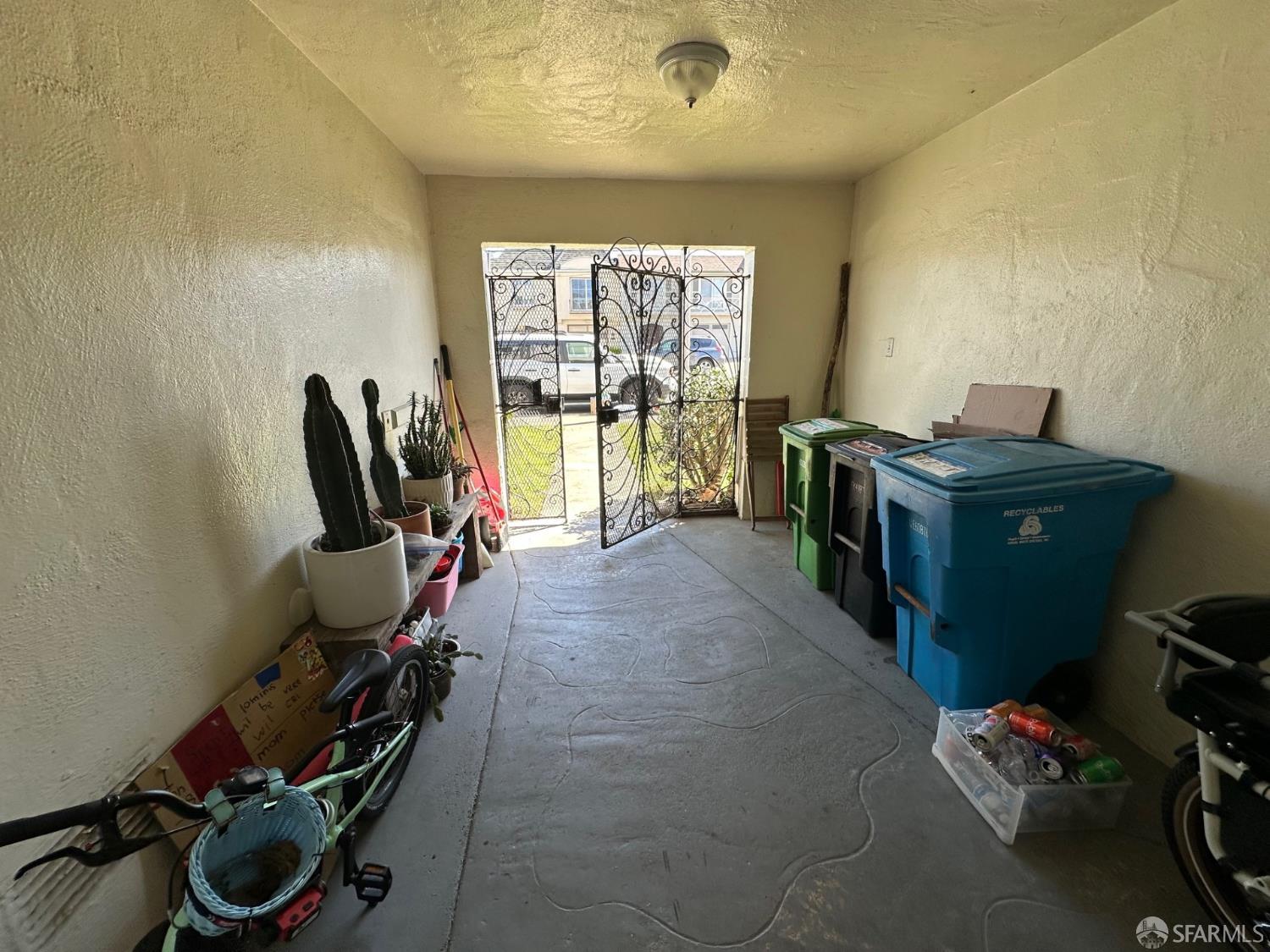 Detail Gallery Image 8 of 8 For 2063 42nd Ave, San Francisco,  CA 94116 - 4 Beds | 2/1 Baths