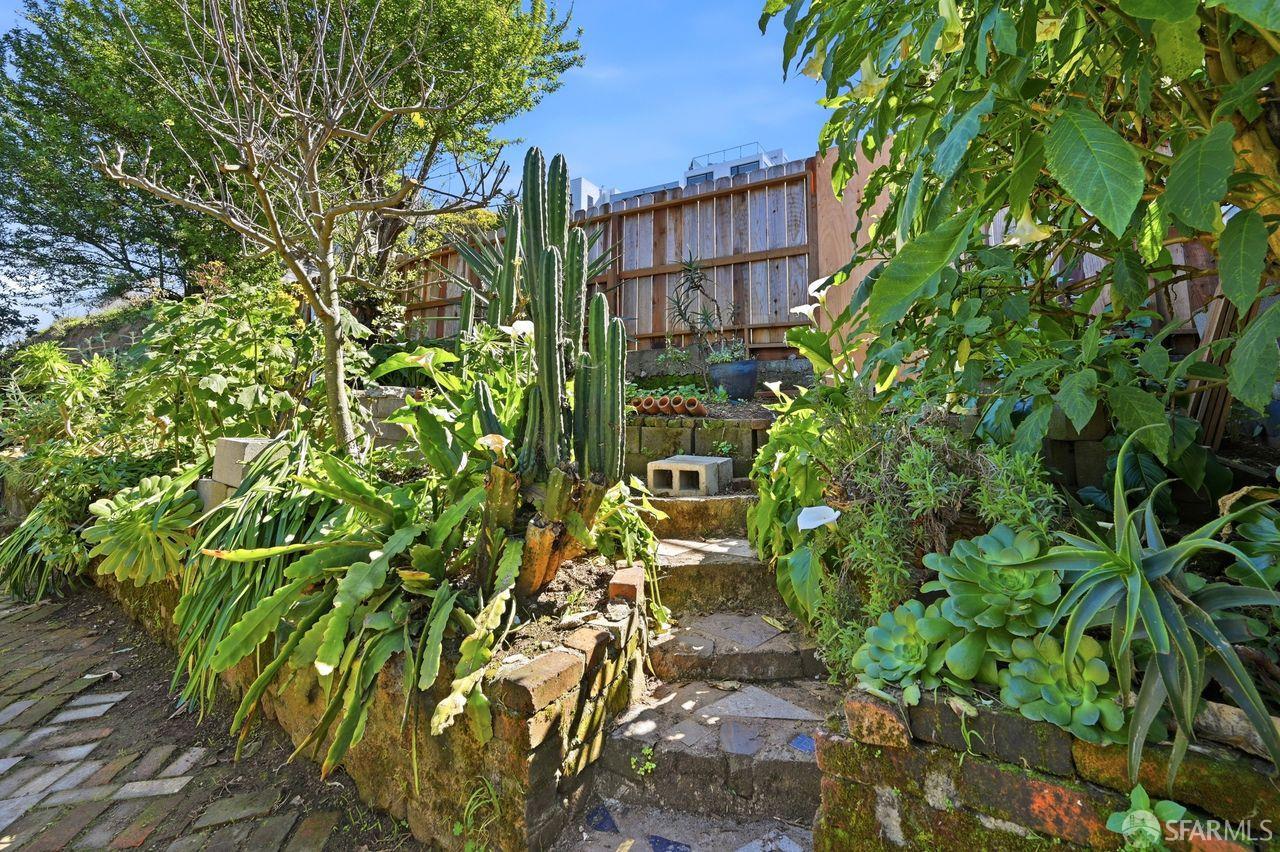 Detail Gallery Image 44 of 49 For 1529 Hampshire St, San Francisco,  CA 94110 - 3 Beds | 1/1 Baths