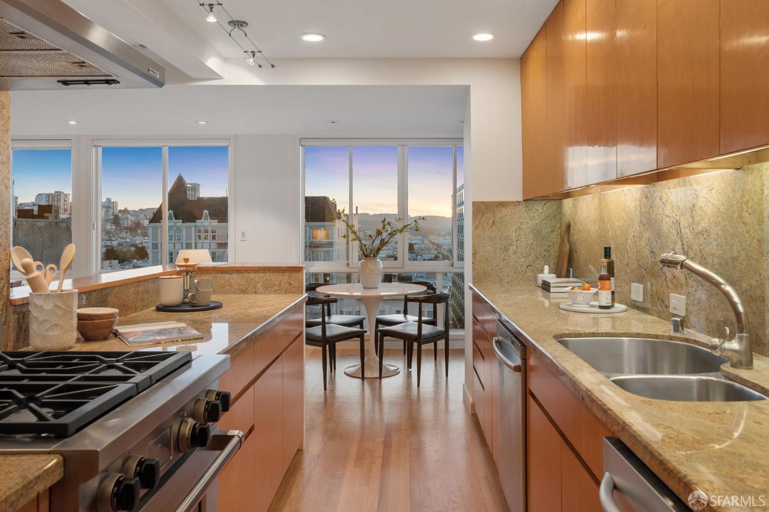 Detail Gallery Image 57 of 72 For 33 Grenard Ter, San Francisco,  CA 94109 - 3 Beds | 2/1 Baths