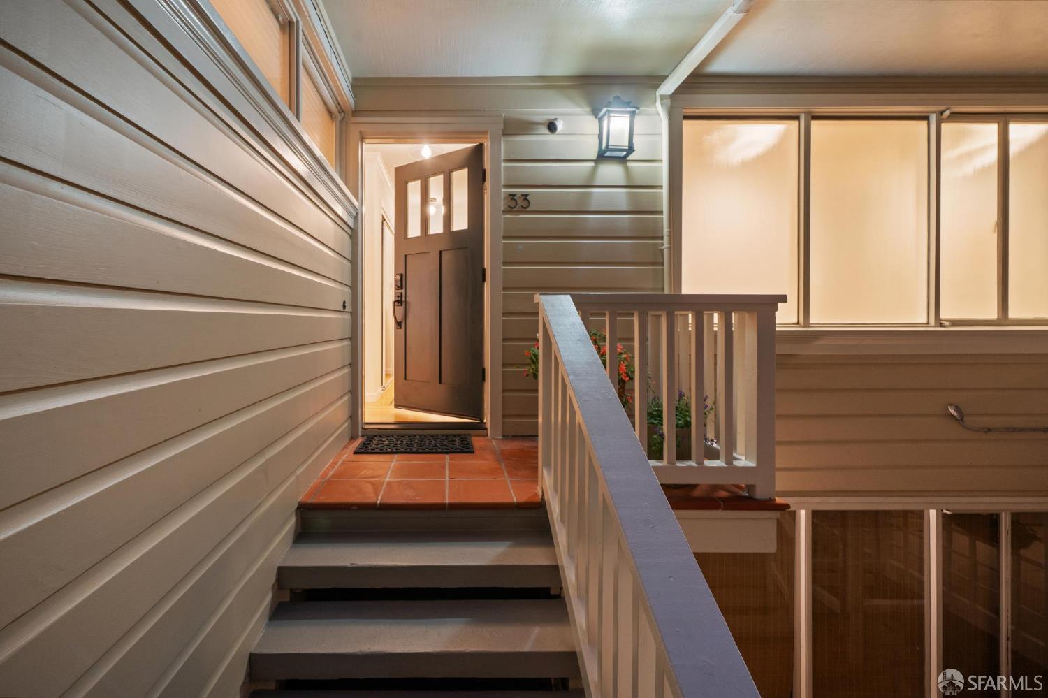 Detail Gallery Image 53 of 72 For 33 Grenard Ter, San Francisco,  CA 94109 - 3 Beds | 2/1 Baths