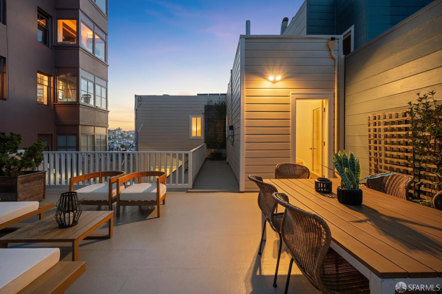 Detail Gallery Image 61 of 72 For 33 Grenard Ter, San Francisco,  CA 94109 - 3 Beds | 2/1 Baths