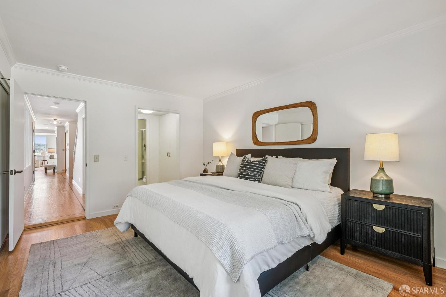 Detail Gallery Image 28 of 72 For 33 Grenard Ter, San Francisco,  CA 94109 - 3 Beds | 2/1 Baths