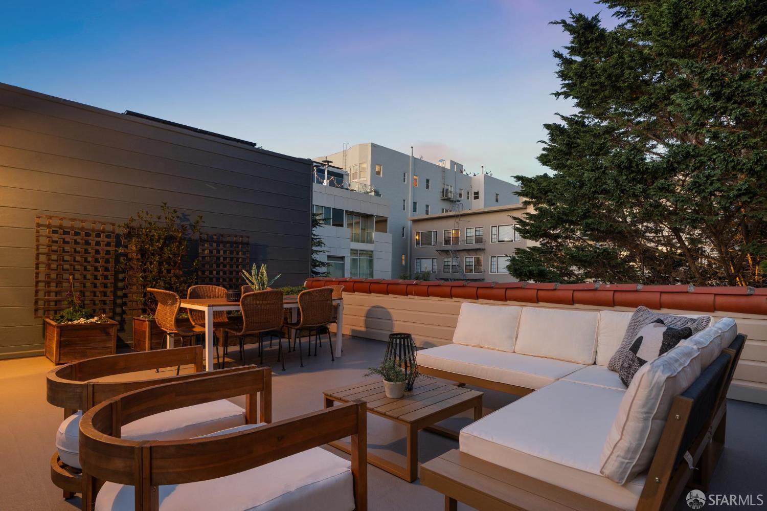 Detail Gallery Image 62 of 72 For 33 Grenard Ter, San Francisco,  CA 94109 - 3 Beds | 2/1 Baths