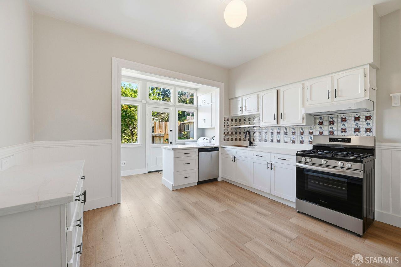 Detail Gallery Image 17 of 49 For 1529 Hampshire St, San Francisco,  CA 94110 - 3 Beds | 1/1 Baths