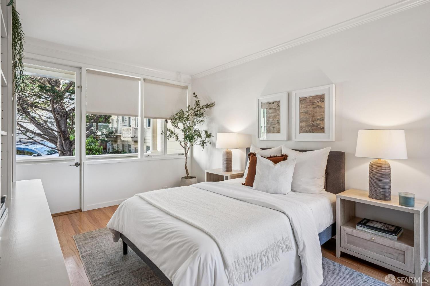 Detail Gallery Image 22 of 72 For 33 Grenard Ter, San Francisco,  CA 94109 - 3 Beds | 2/1 Baths