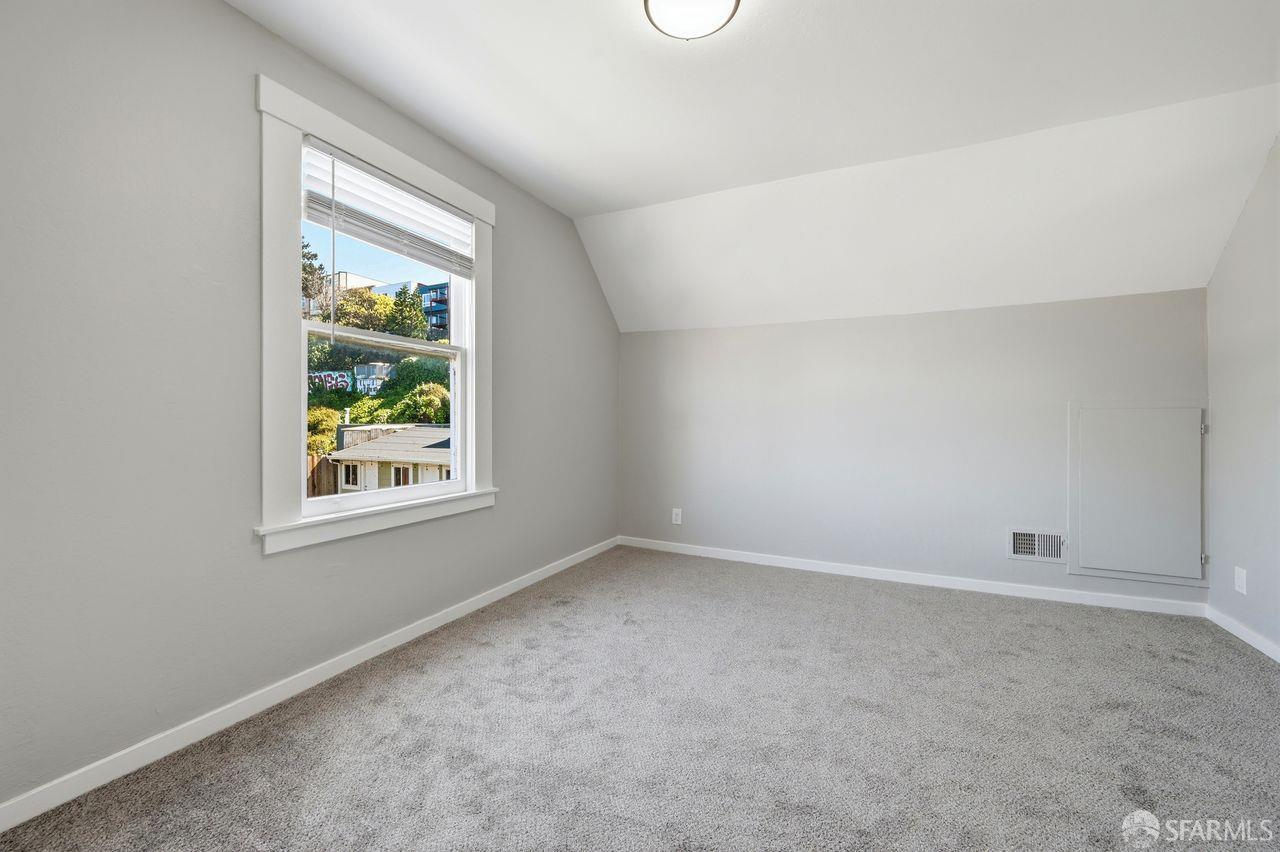 Detail Gallery Image 28 of 49 For 1529 Hampshire St, San Francisco,  CA 94110 - 3 Beds | 1/1 Baths