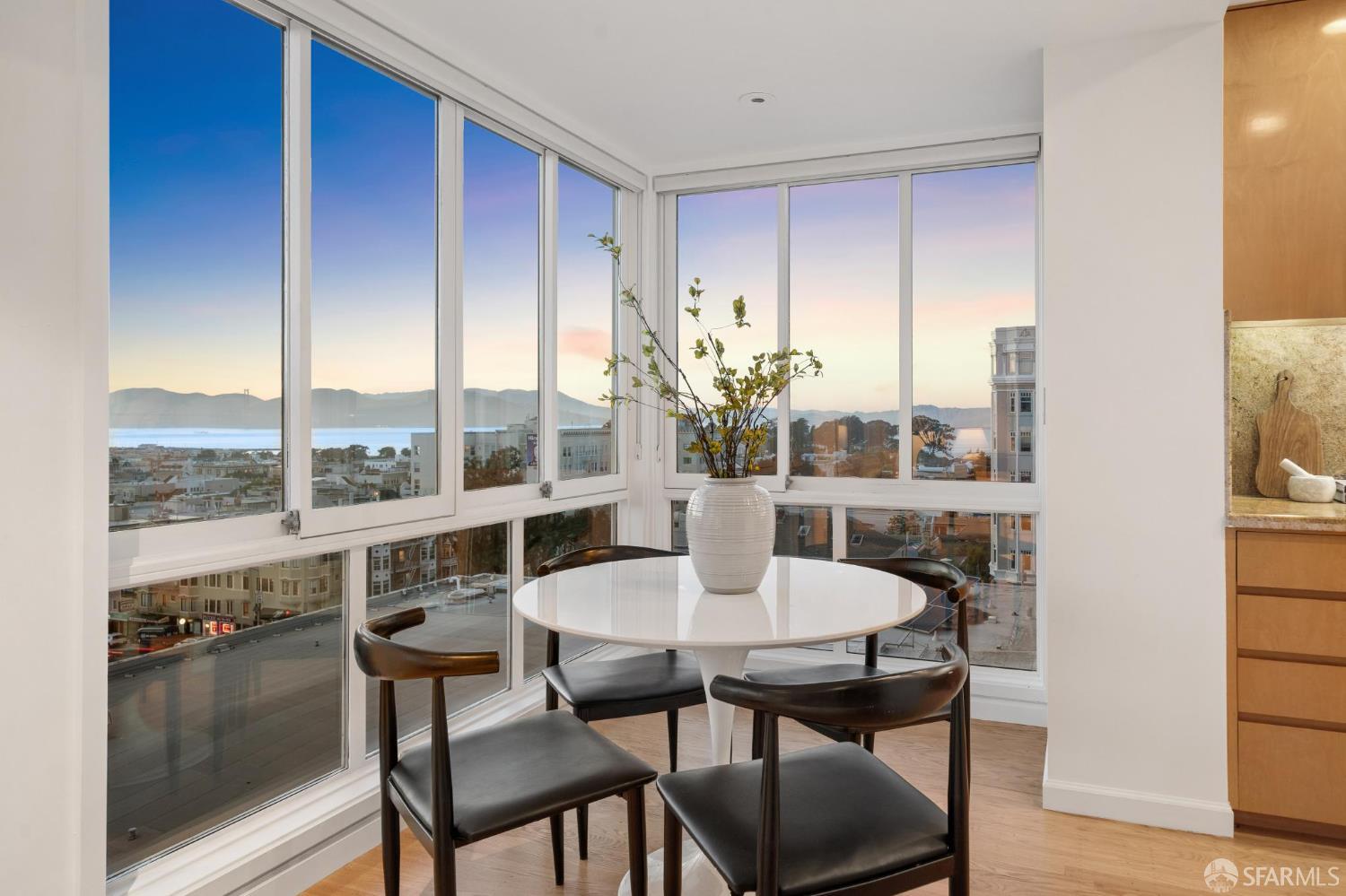 Detail Gallery Image 56 of 72 For 33 Grenard Ter, San Francisco,  CA 94109 - 3 Beds | 2/1 Baths