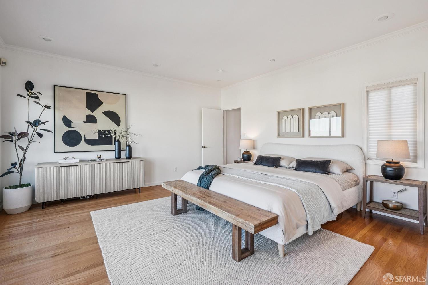 Detail Gallery Image 39 of 72 For 33 Grenard Ter, San Francisco,  CA 94109 - 3 Beds | 2/1 Baths