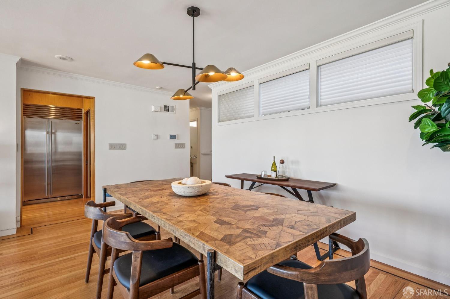 Detail Gallery Image 6 of 72 For 33 Grenard Ter, San Francisco,  CA 94109 - 3 Beds | 2/1 Baths