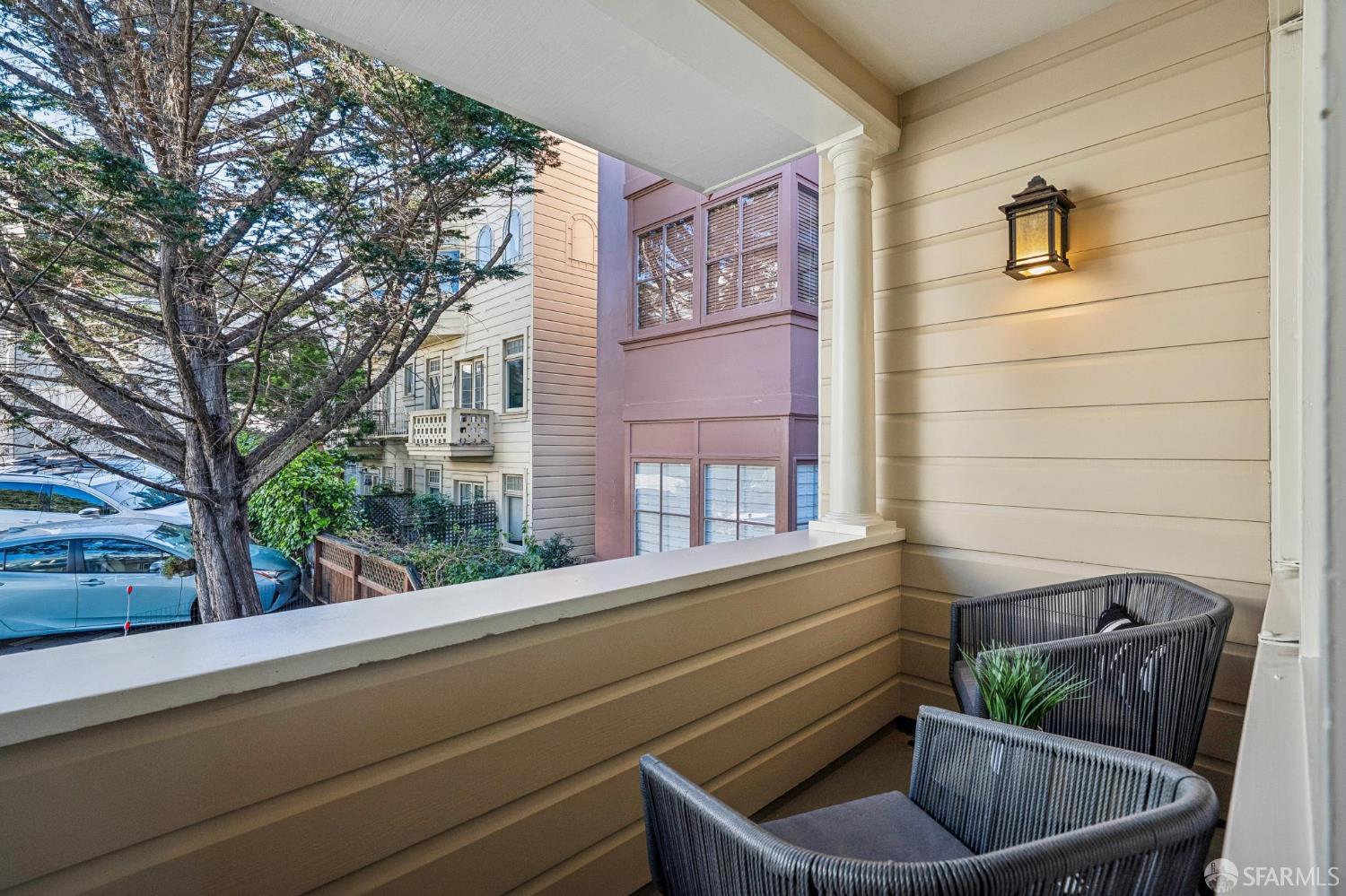 Detail Gallery Image 24 of 72 For 33 Grenard Ter, San Francisco,  CA 94109 - 3 Beds | 2/1 Baths
