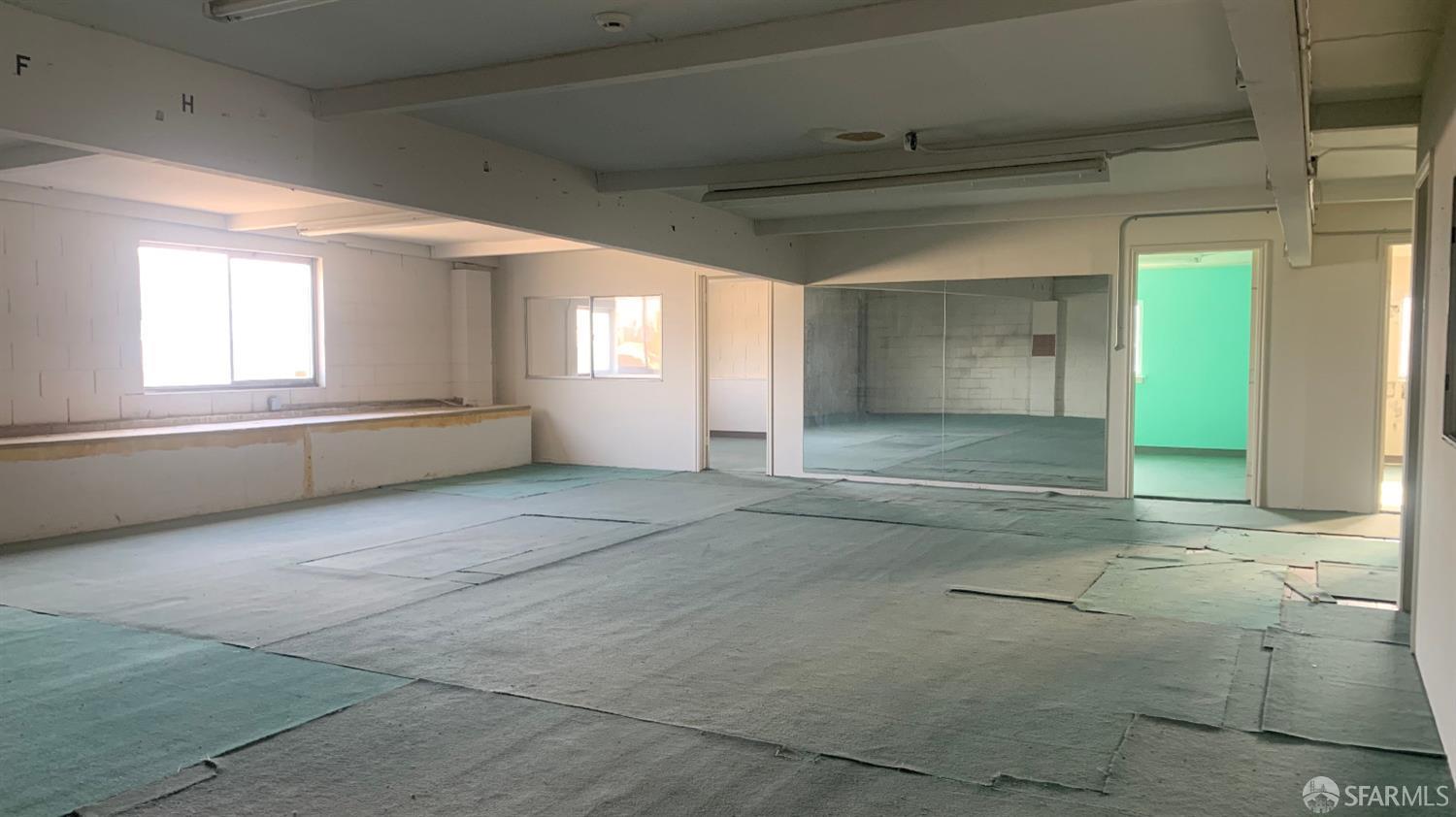 Detail Gallery Image 5 of 16 For 186 El Camino Real, Millbrae,  CA 94030 - – Beds | – Baths