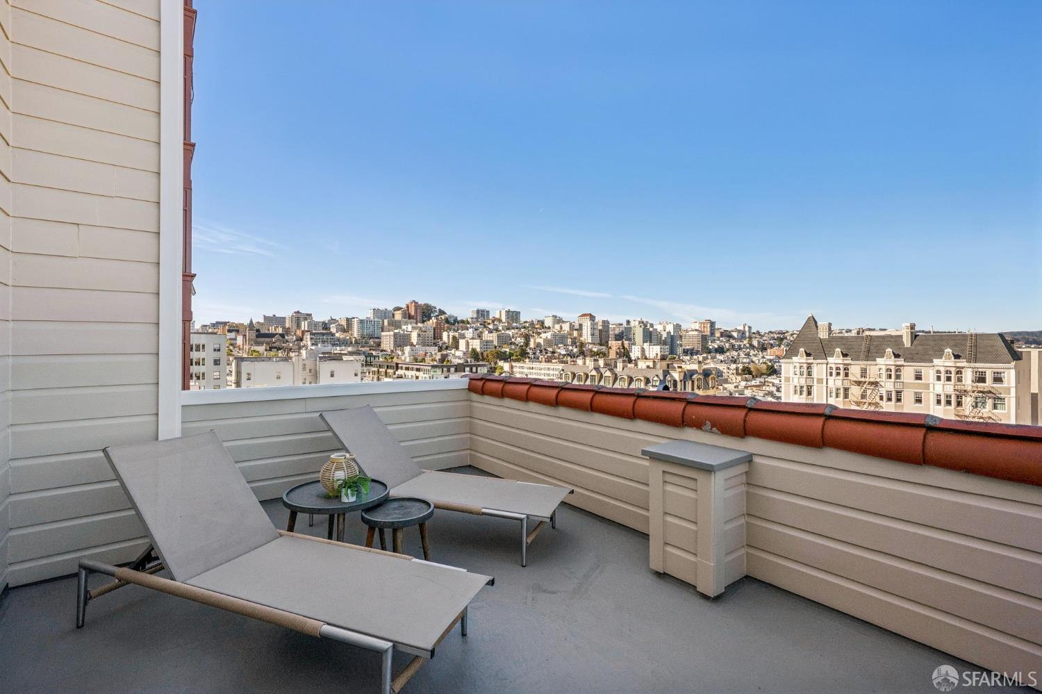 Detail Gallery Image 46 of 72 For 33 Grenard Ter, San Francisco,  CA 94109 - 3 Beds | 2/1 Baths