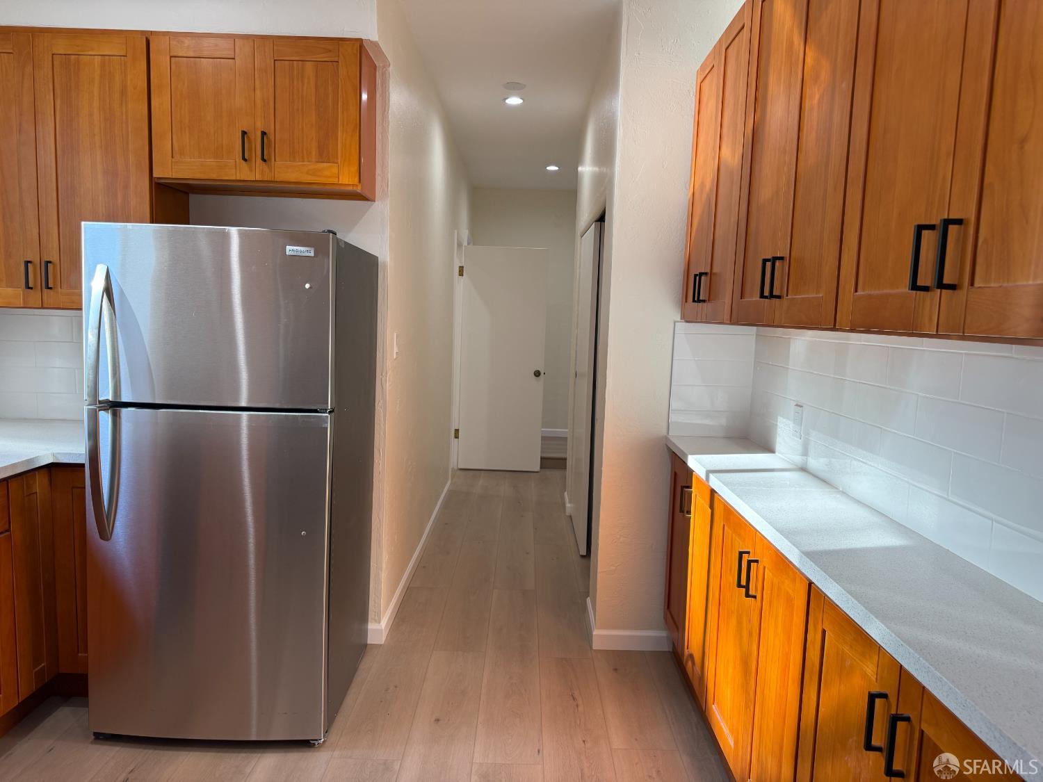 Detail Gallery Image 13 of 23 For 258 Dorland St #7,  San Francisco,  CA 94114 - 2 Beds | 2 Baths