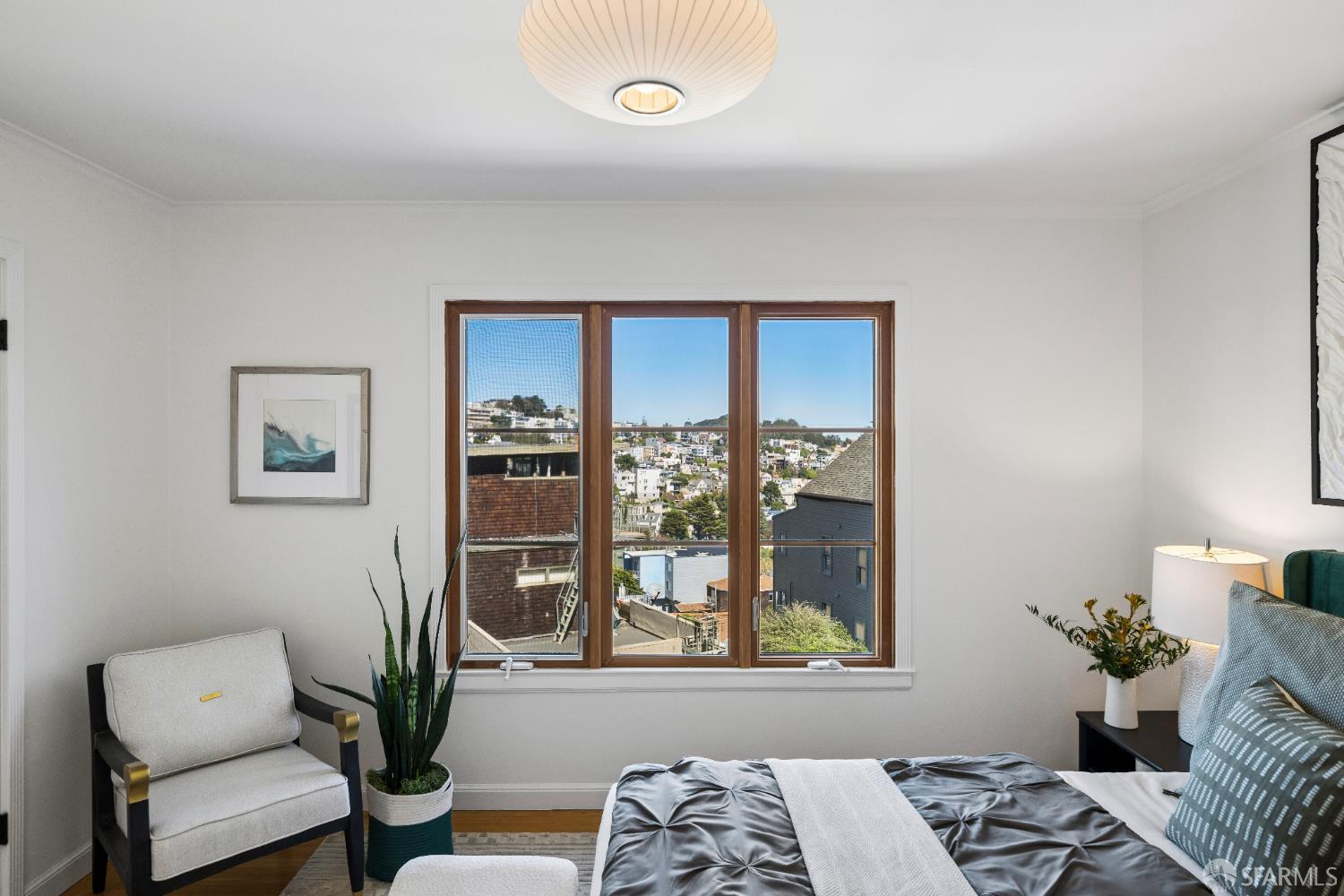 Detail Gallery Image 9 of 18 For 468 Corbett Ave, San Francisco,  CA 94114 - 2 Beds | 1 Baths