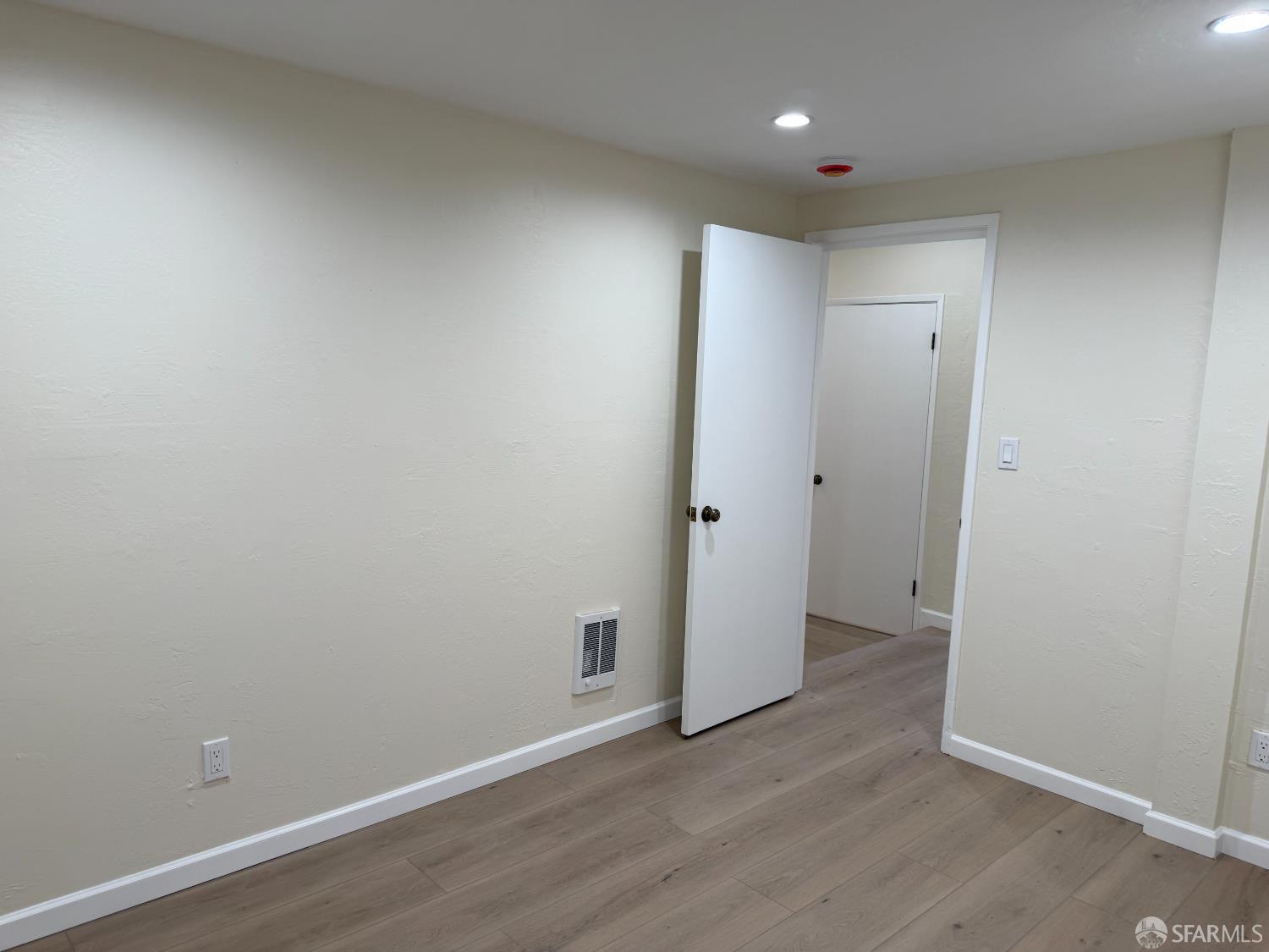 Detail Gallery Image 20 of 23 For 258 Dorland St #7,  San Francisco,  CA 94114 - 2 Beds | 2 Baths