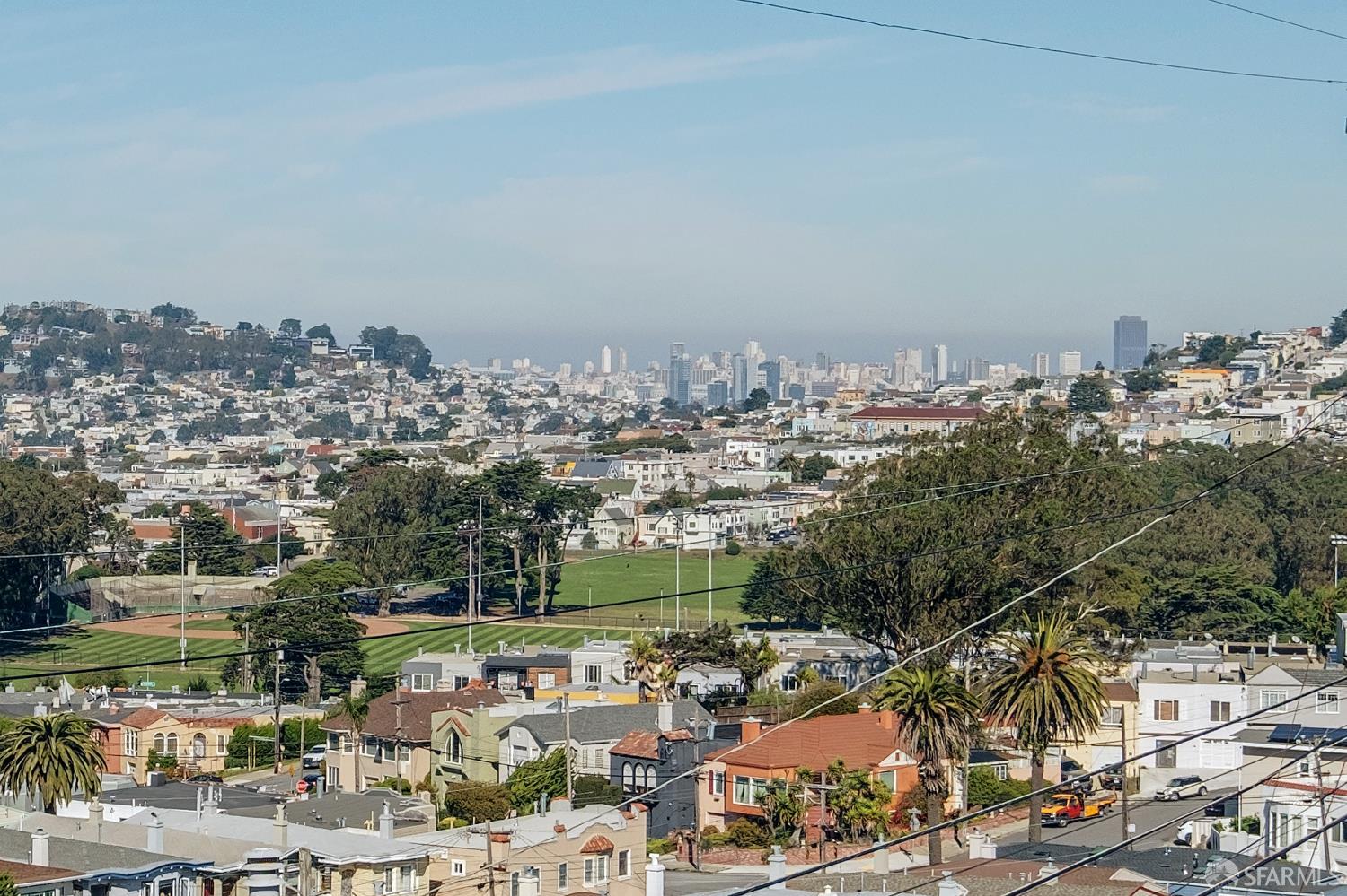 Detail Gallery Image 18 of 35 For 97 Canyon Dr, San Francisco,  CA 94112 - 4 Beds | 2/3 Baths