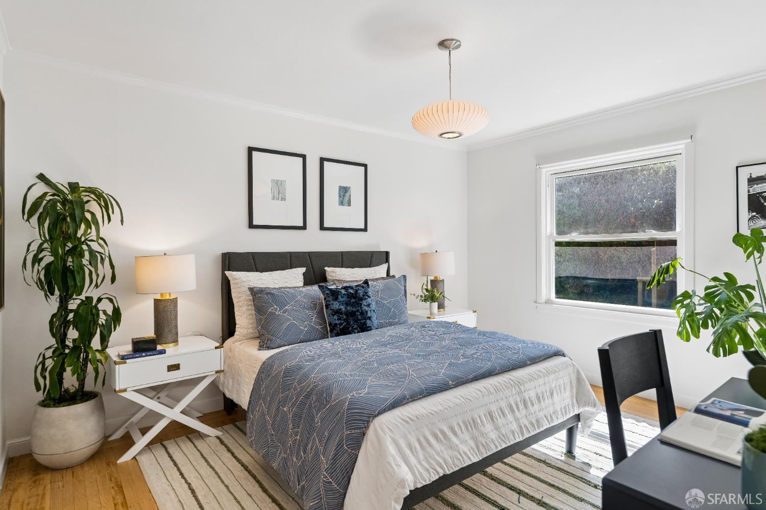 Detail Gallery Image 10 of 18 For 468 Corbett Ave, San Francisco,  CA 94114 - 2 Beds | 1 Baths