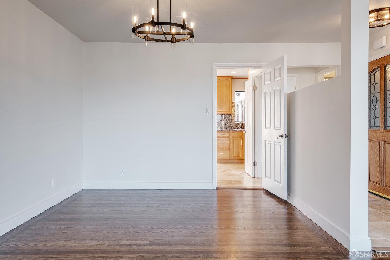 Detail Gallery Image 33 of 35 For 97 Canyon Dr, San Francisco,  CA 94112 - 4 Beds | 2/3 Baths