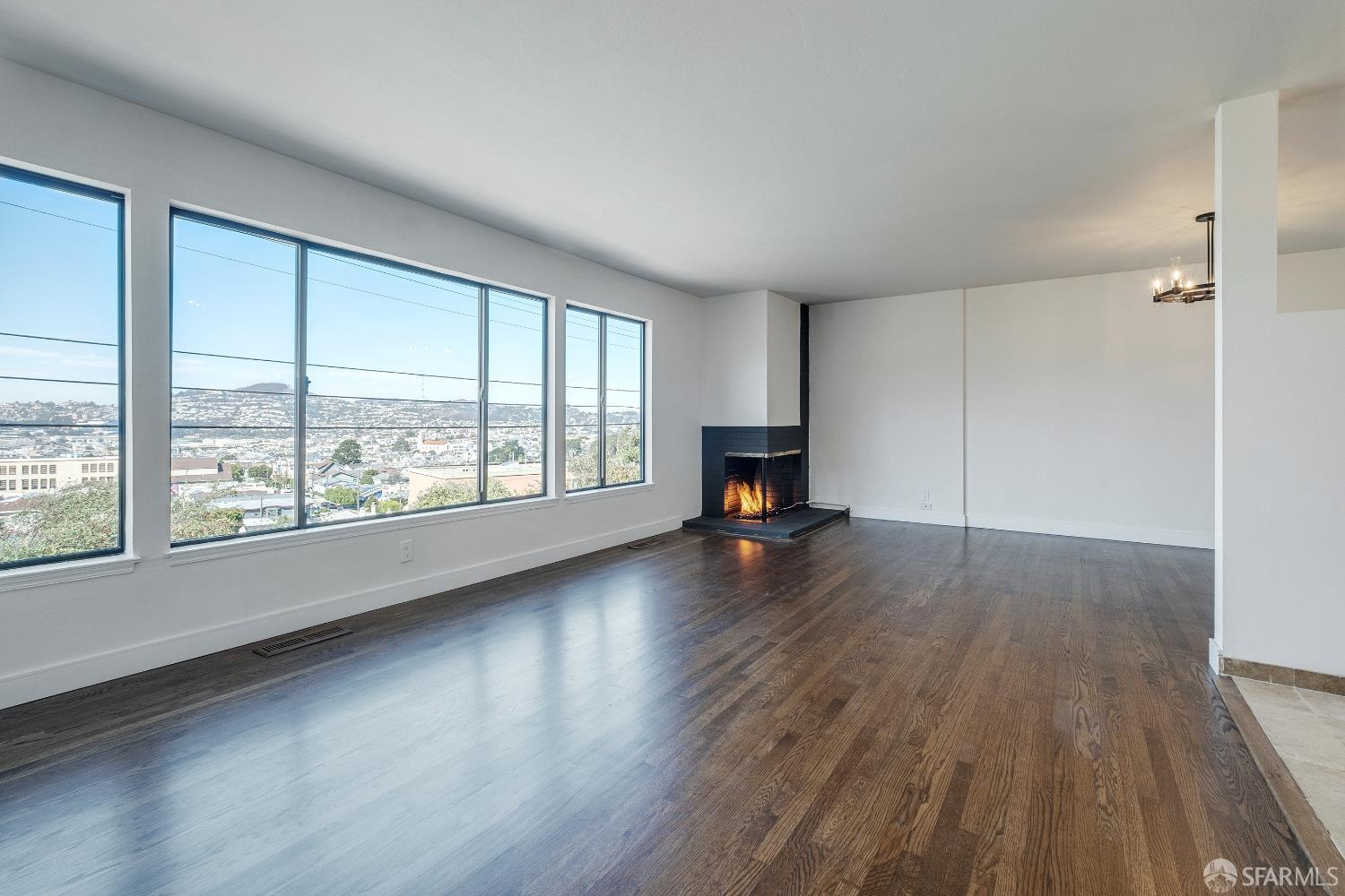 Detail Gallery Image 30 of 35 For 97 Canyon Dr, San Francisco,  CA 94112 - 4 Beds | 2/3 Baths